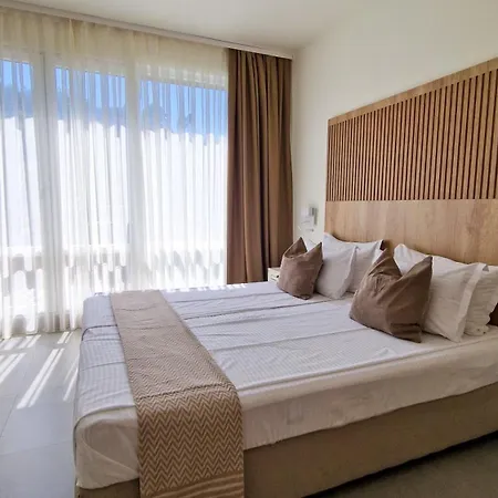 Waterside Üdülőközpont 3*